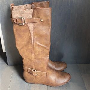 Brown boots